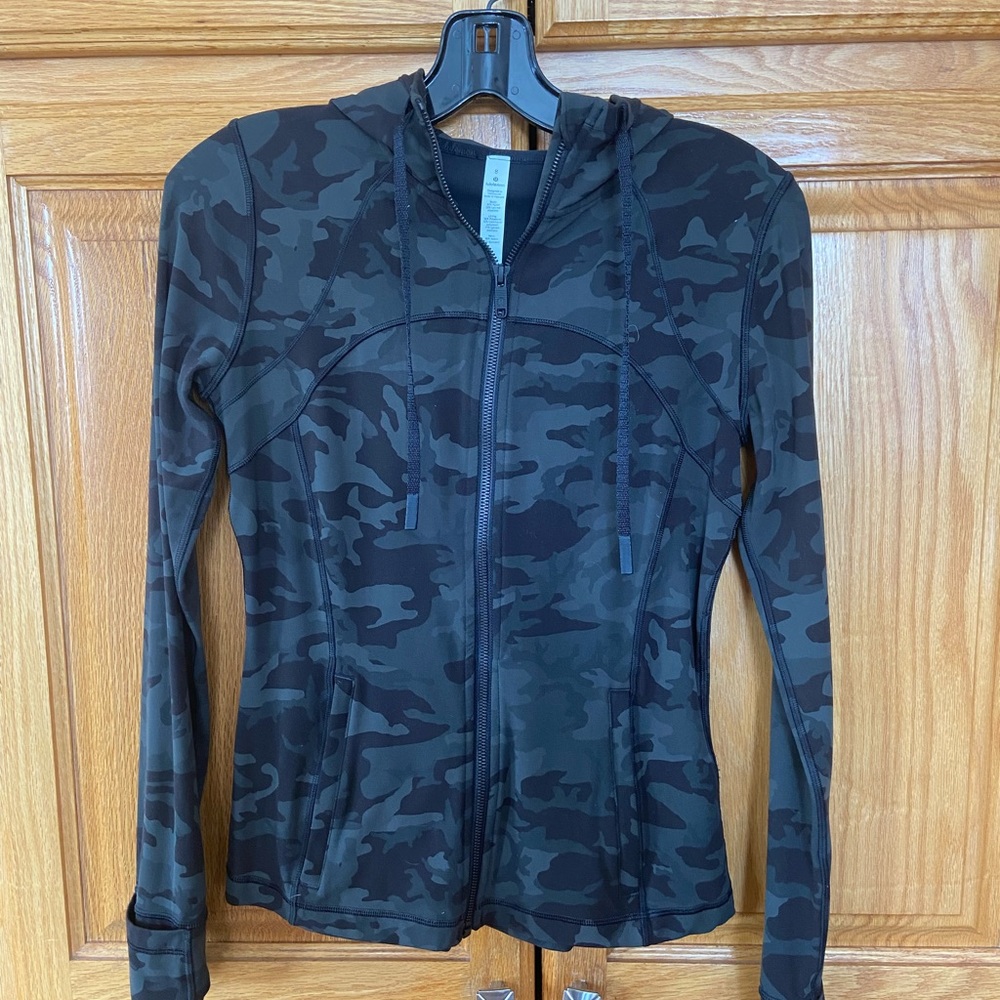 ****Sold****Nulu green camo zip hoodie